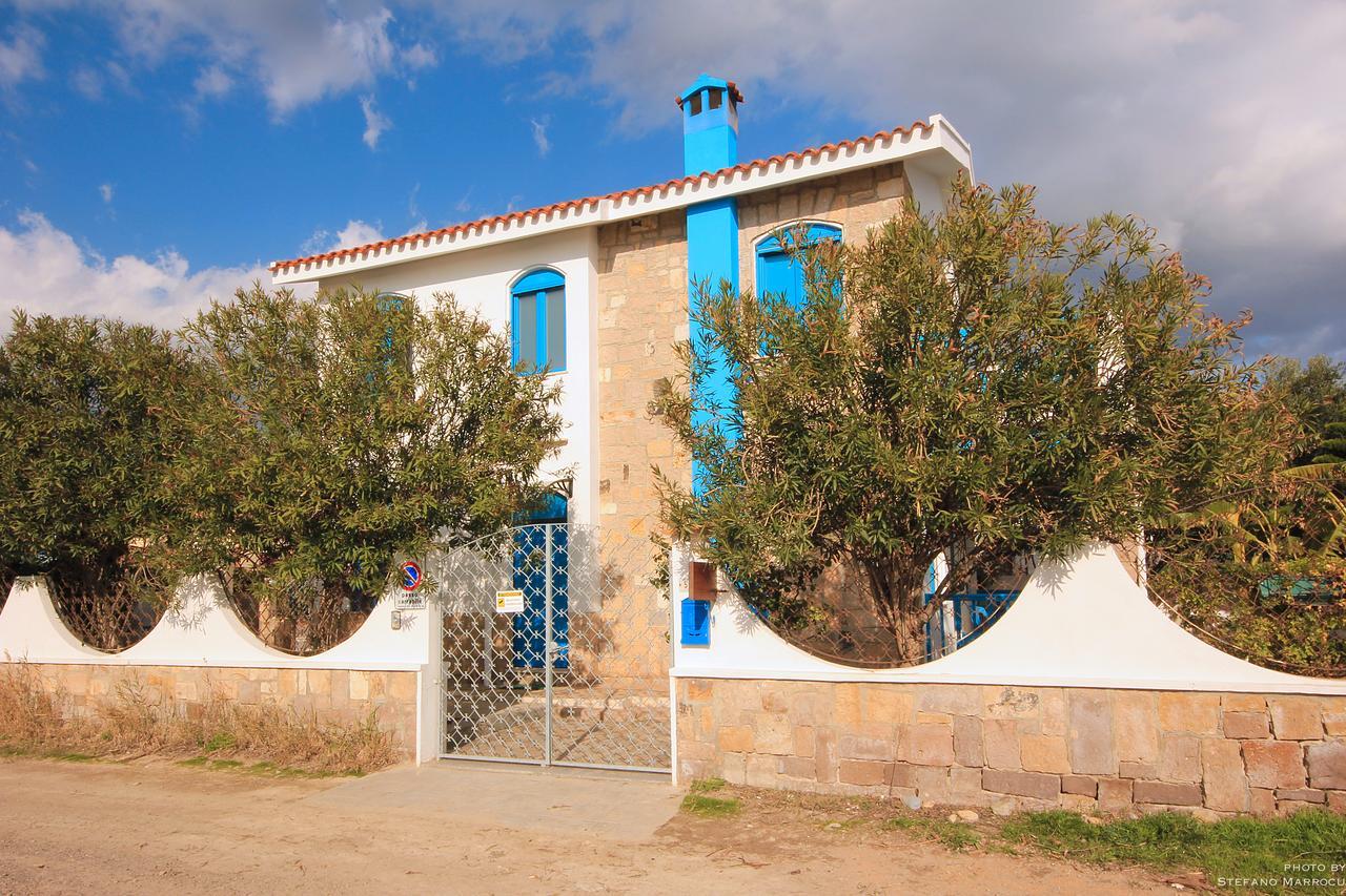 La Casa Sulla Spiaggia Flumini di Quartu Exterior photo
